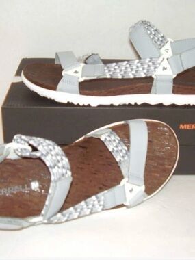 NEW MERRELL AROUND TOWN SUNVUE WOVEN BACKSTRAP
SANDALS HIGH RISE 10M